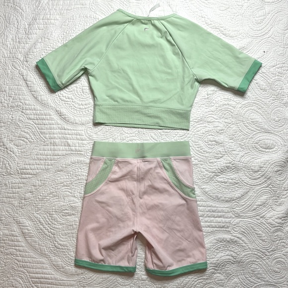 Fabletics Set shorts - top size small - Picture 3 of 10